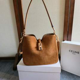 Picture of Celine Handbags _SKUfw225667137fw
